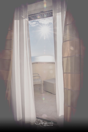 Imagen de la habitación del Hotel Bouganville Palace. Foto 8