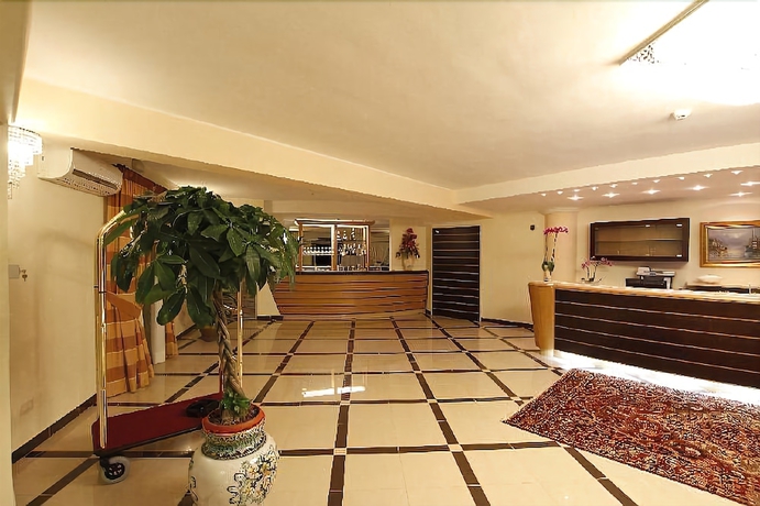 Imagen de los interiores del Hotel Bouganville Palace. Foto 15