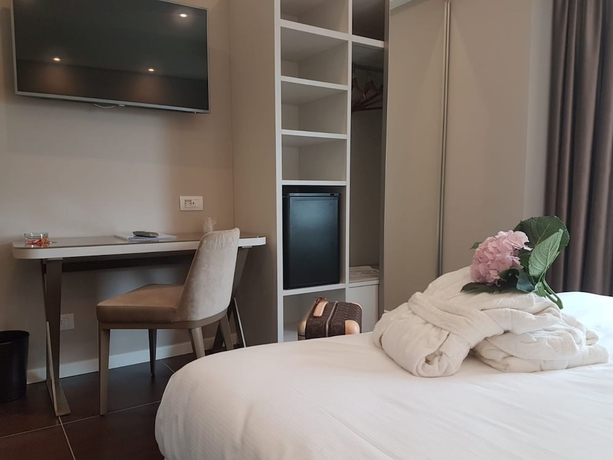 Imagen de la habitación del Hotel Bouganville, Picerno. Foto 4