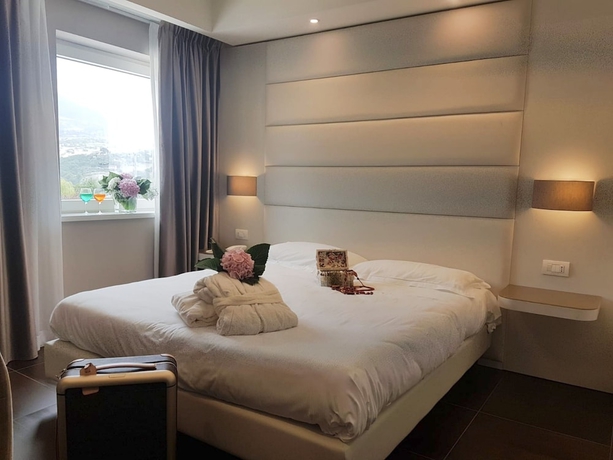 Imagen de la habitación del Hotel Bouganville, Picerno. Foto 5