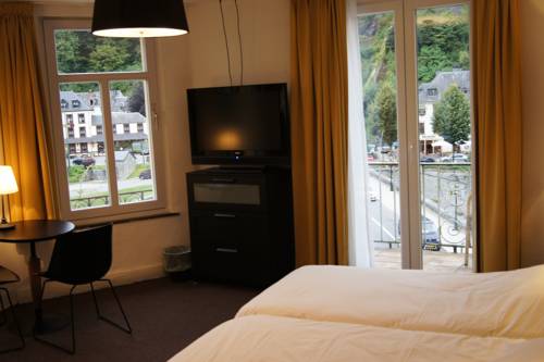 Imagen de la habitación del Hotel Bouillon. Foto 3
