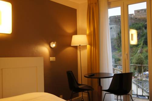 Imagen de la habitación del Hotel Bouillon. Foto 13