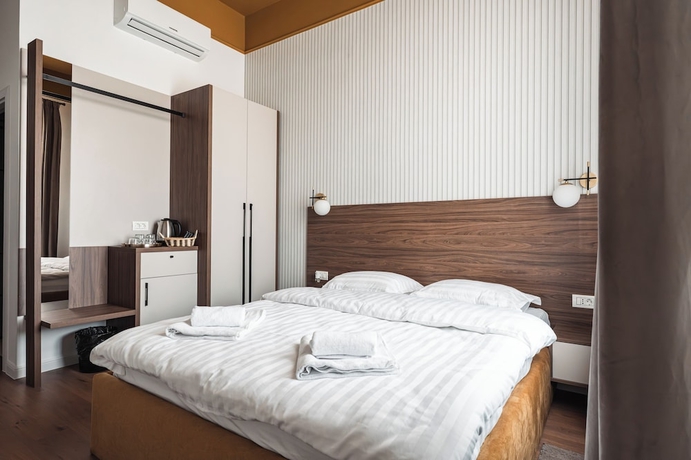 Imagen de la habitación del Hotel Boul Rosu Residence. Foto 16
