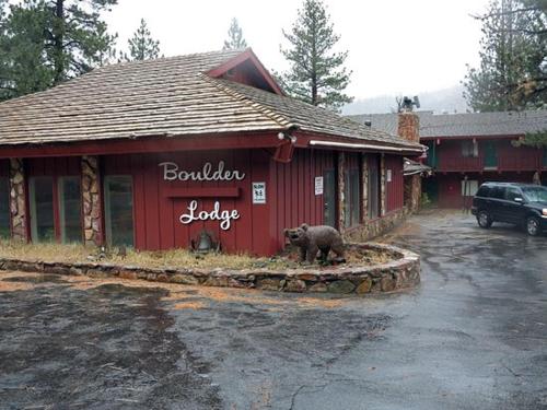 Imagen general del Hotel Boulder Lodge. Foto 2