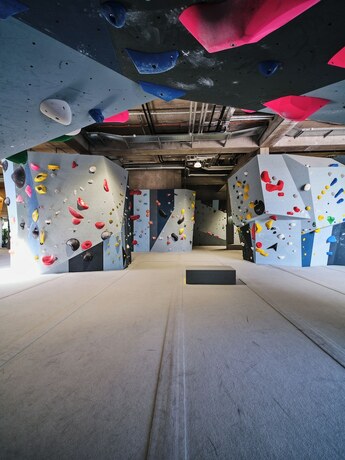 Imagen general del Hotel Boulderbar Linz. Foto 13