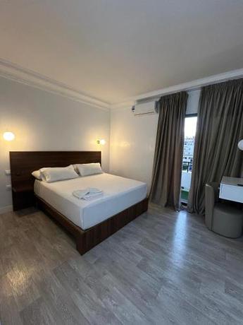 Imagen de la habitación del Hotel Boulevard Crystal hôtel. Foto 15