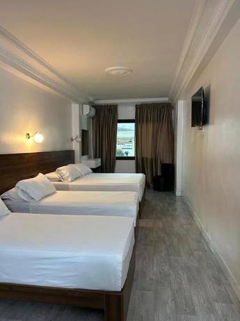 Imagen de la habitación del Hotel Boulevard Crystal hôtel. Foto 17