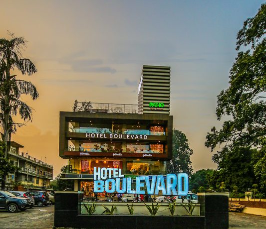 Imagen general del Hotel Boulevard, Dehradun. Foto 1