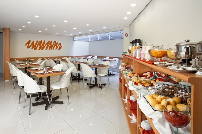 Imagen del bar/restaurante del Hotel Boulevard Express. Foto 3
