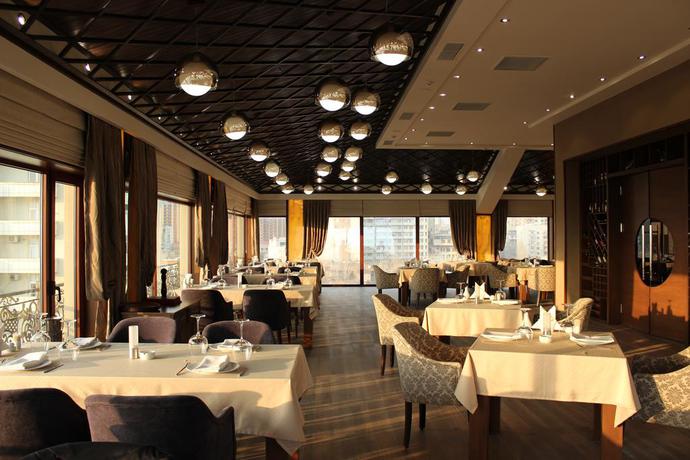 Imagen del bar/restaurante del Hotel Boulevard Side. Foto 2