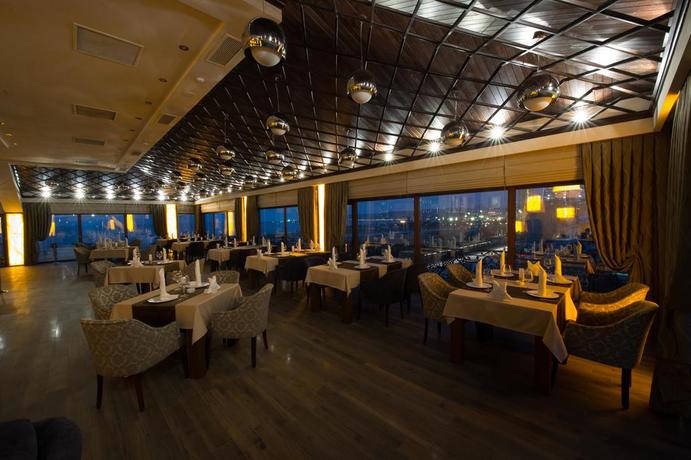 Imagen del bar/restaurante del Hotel Boulevard Side. Foto 3