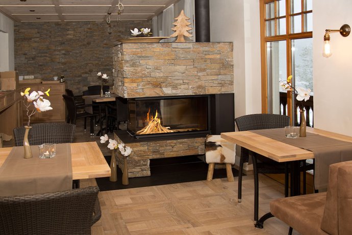 Imagen de los interiores del Hotel Bödele Alpenhotel. Foto 20