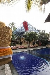 Imagen general del Hotel Bounty Resort. Foto 3