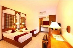 Imagen del bar/restaurante del Hotel Bounty Resort. Foto 4