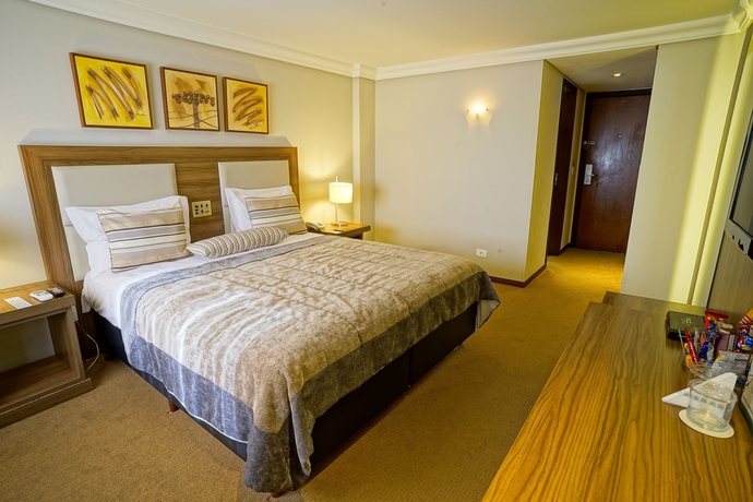 Imagen de la habitación del Hotel Bourbon Dom Ricardo Aeroporto Curitiba Business. Foto 8