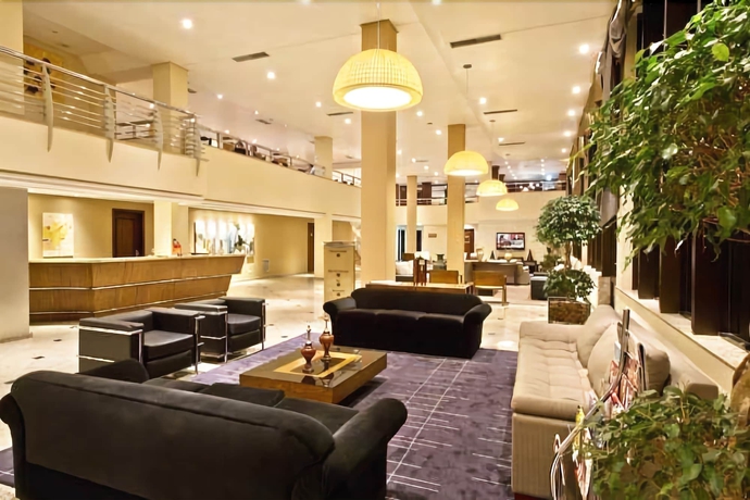 Imagen de los interiores del Hotel Bourbon Dom Ricardo Aeroporto Curitiba Business. Foto 18