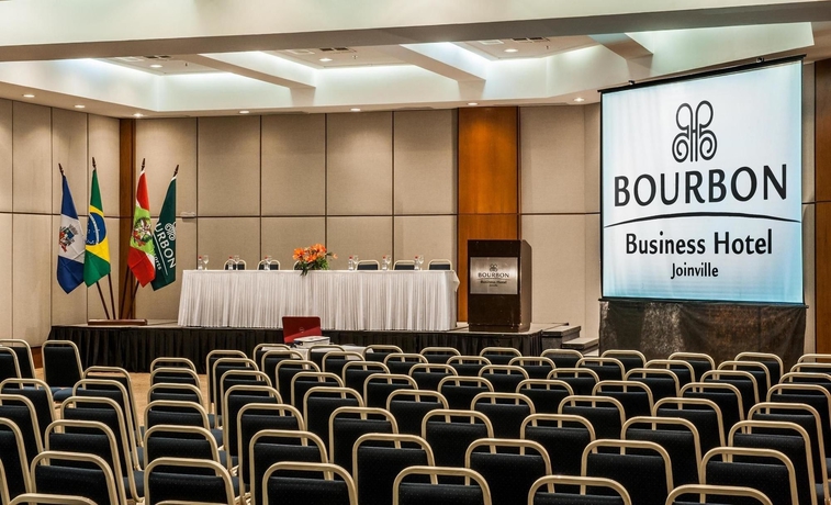 Imagen de los interiores del Hotel Bourbon Joinville Convention. Foto 7