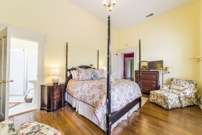 Imagen de la habitación del Hotel Bourbon Manor BandB. Foto 4