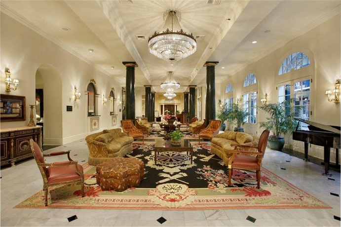 Imagen de los exteriores del Hotel Bourbon Orleans. Foto 12