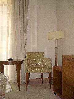 Imagen de la habitación del Hotel Bourgas. Foto 9