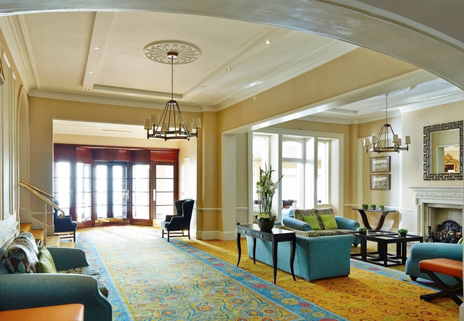 Imagen de los interiores del Hotel Bournemouth Highcliff Marriott. Foto 14