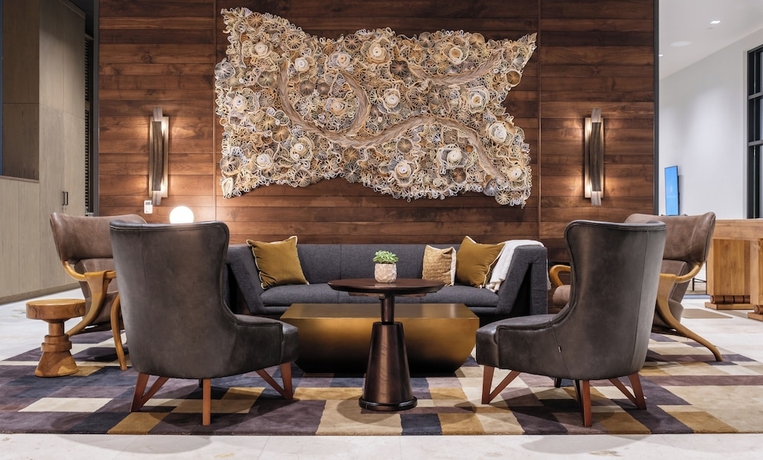Imagen de los interiores del Hotel Bourr&eacute; Bonne Louisville, Curio Collection by Hilton. Foto 11