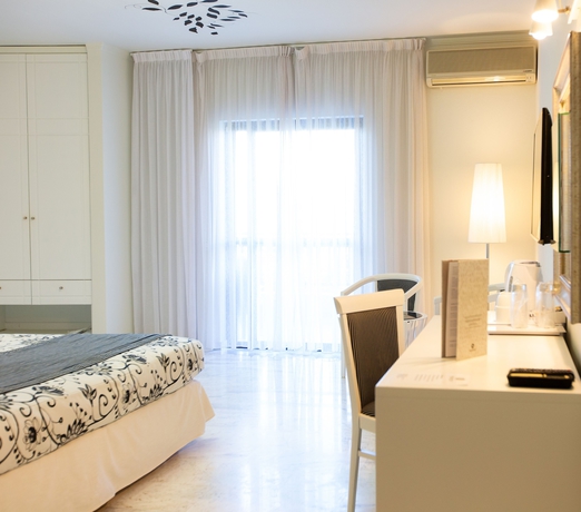 Imagen de la habitación del Hotel Bourtzi. Foto 4