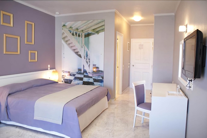 Imagen de la habitación del Hotel Bourtzi. Foto 6