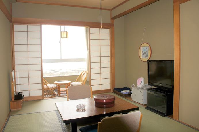 Imagen de la habitación del Hotel Bousou Shirahama Umisato. Foto 8