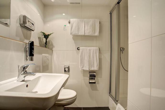 Imagen de la habitación del Hotel Boutique 003 Koln am DOM, Trademark Collection by Wyndham. Foto 5