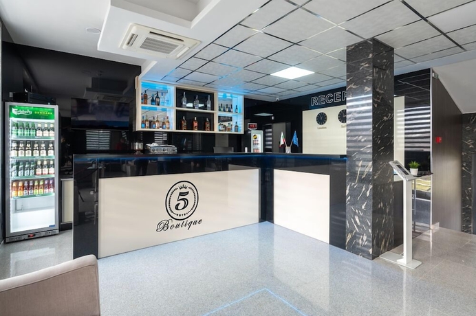 Imagen de los interiores del Hotel Boutique 5. Foto 10