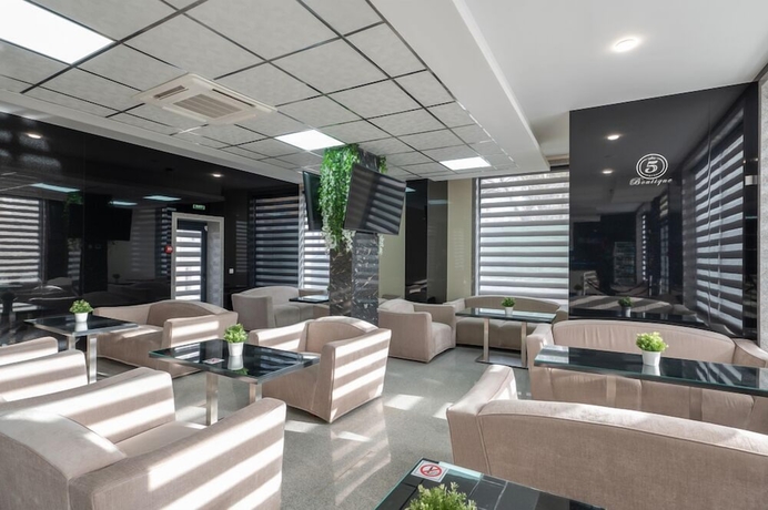 Imagen de los interiores del Hotel Boutique 5. Foto 11