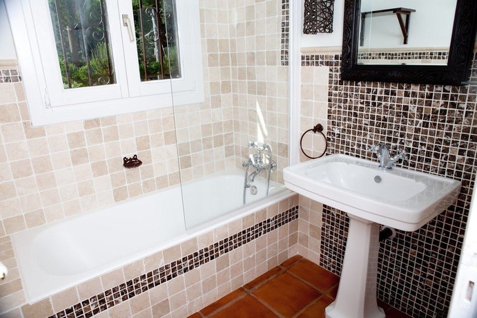 Imagen de la habitación del Hotel Boutique Al-ana Marbella. Foto 4