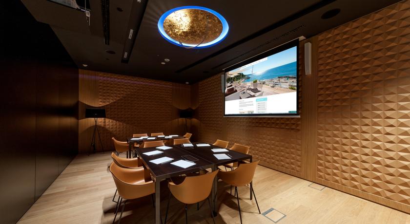Imagen de los interiores del Hotel Boutique Alhambra. Foto 7