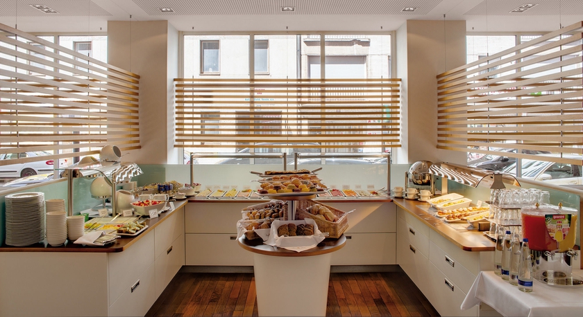 Imagen del bar/restaurante del Hotel Boutique Atrium. Foto 4