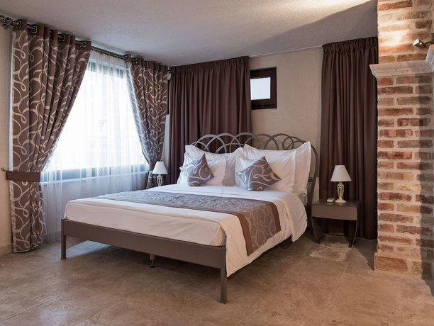 Imagen de la habitación del Hotel Boutique Azimut. Foto 8