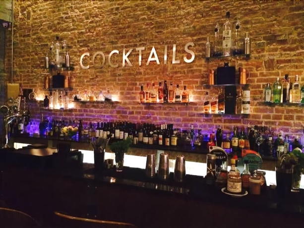 Imagen de los interiores del Hotel Boutique By Browns. Foto 19