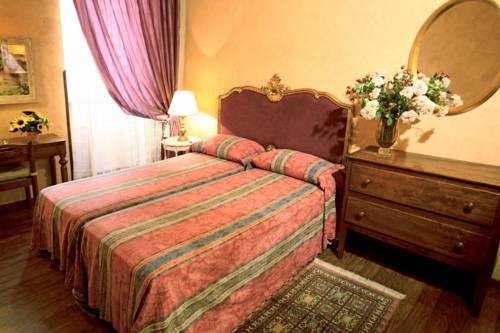 Imagen de la habitación del Hotel Boutique Campo Dé Fiori. Foto 2