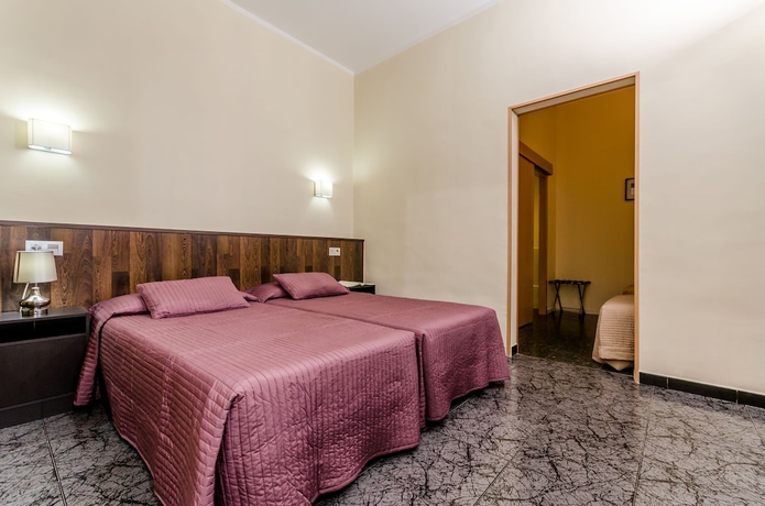 Imagen de la habitación del Hotel Boutique Casa Llimona. Foto 15