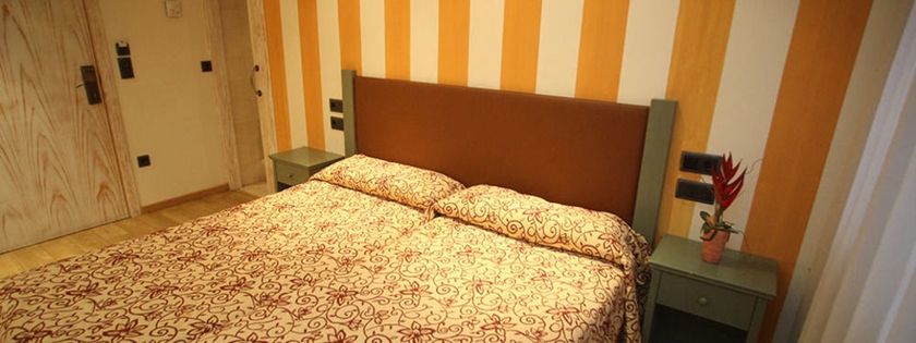 Imagen de la habitación del Hotel Boutique Castilla. Foto 2