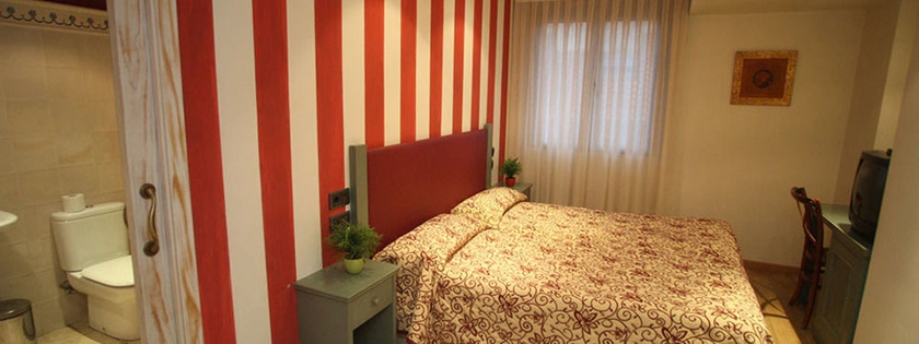 Imagen de la habitación del Hotel Boutique Castilla. Foto 5