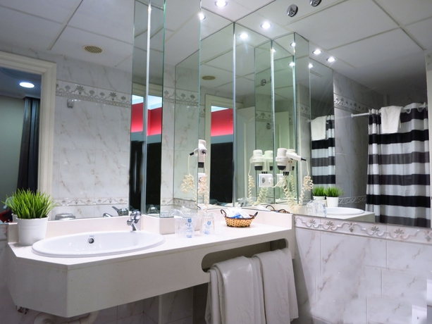 Imagen de la habitación del Hotel Boutique Catedral, Valladolid. Foto 9