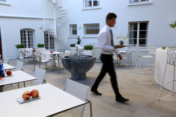 Imagen del bar/restaurante del Hotel Boutique Cezanne. Foto 3