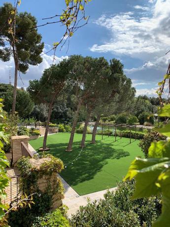 Imagen de los exteriores del Hotel Boutique Cigarral de las Mercedes. Foto 9