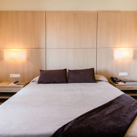 Imagen de la habitación del Hotel Boutique Convento Cádiz. Foto 9