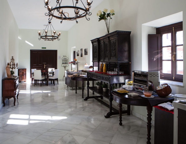 Imagen del bar/restaurante del Hotel Boutique Convento Cádiz. Foto 6