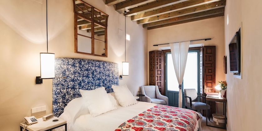 Imagen de la habitación del Hotel Boutique Corral Del Rey By Aluz Collection. Foto 2