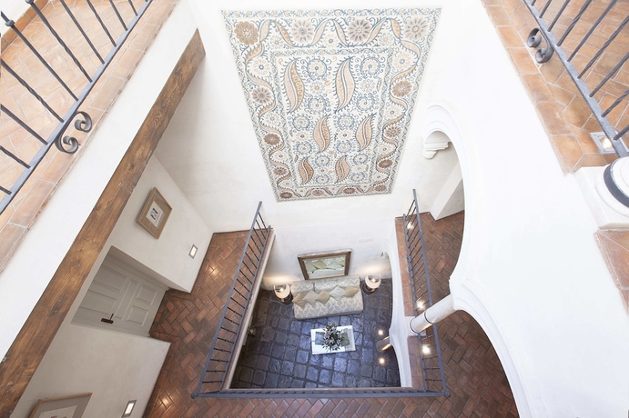 Imagen de los interiores del Hotel Boutique Corral Del Rey By Aluz Collection. Foto 19