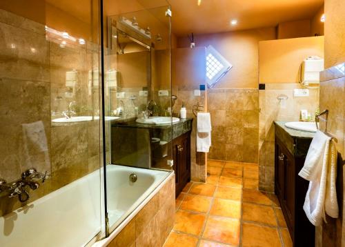Imagen de la habitación del Hotel Boutique Cortijo Landete - SOLO ADULTOS. Foto 16