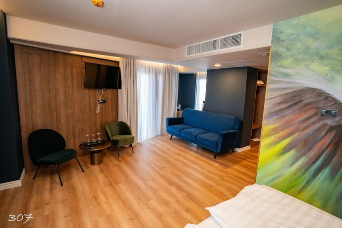 Imagen de la habitación del Hotel Boutique Cosmopolita Timisoara. Foto 18